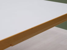 Lataa kuva Galleria-katseluun, Artek ruokapöytä koivu / valkoinen 120 x 85 cm