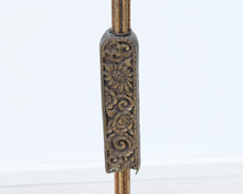 Lataa kuva Galleria-katseluun, Antiikkinen lattiavalaisin