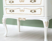 Lataa kuva Galleria-katseluun, Rokokootyylinen lipaso