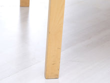 Lataa kuva Galleria-katseluun, Artek 83 ruokapöytä koivu / harmaa