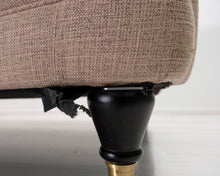 Lataa kuva Galleria-katseluun, 3-istuttava kangassohva beige