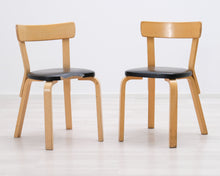 Lataa kuva Galleria-katseluun, Artek 69 tuoli koivu / musta nahka