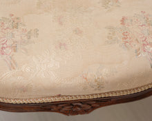 Lataa kuva Galleria-katseluun, Antiikkinen jakkara kangasistuimella