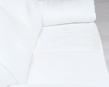 Lataa kuva Galleria-katseluun, 2-istuttava nahkasohva valkoinen