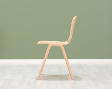 Lataa kuva Galleria-katseluun, Hem Touchwood tuoli puu