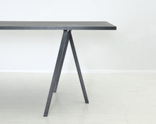 Lataa kuva Galleria-katseluun, Hay Loop Stand pöytä