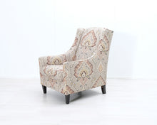 Lataa kuva Galleria-katseluun, Ashley Wilcox nojatuoli kuviollisella verhoilulla