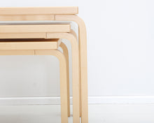 Lataa kuva Galleria-katseluun, Artek 88 sarjapöytä 3-osainen