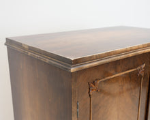 Lataa kuva Galleria-katseluun, Huonekalutehdas Häkli liinavaatekaappi