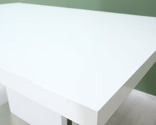 Lataa kuva Galleria-katseluun, Boconcept Milano jatkettava ruokapöytä valkoinen