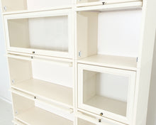 Lataa kuva Galleria-katseluun, Asko Aspö kirjahylly