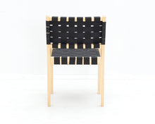 Lataa kuva Galleria-katseluun, Artek 611 tuoli musta satulavyö (hyvä)