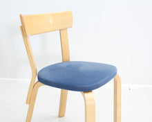Lataa kuva Galleria-katseluun, Artek 69 ruokatuoli sininen