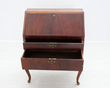 Lataa kuva Galleria-katseluun, Avautuva kirjoituslipasto