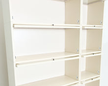 Lataa kuva Galleria-katseluun, Asko Aspö kirjahylly