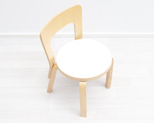 Lataa kuva Galleria-katseluun, Artek N65 lastentuoli koivu - valkoinen laminaatti