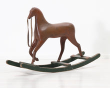 Lataa kuva Galleria-katseluun, Antiikkinen keinuhevonen