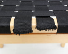 Lataa kuva Galleria-katseluun, Artek 611 tuoli musta satulavyö (kohtalainen)