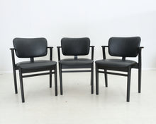 Lataa kuva Galleria-katseluun, Artek Domus tuoli musta nahka
