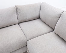 Lataa kuva Galleria-katseluun, Asko 4-istuttava divaanisohva vaaleanharmaa