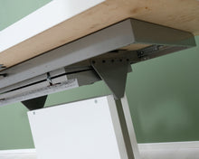 Lataa kuva Galleria-katseluun, Boconcept Milano jatkettava ruokapöytä valkoinen