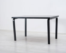 Lataa kuva Galleria-katseluun, Artek 81B pöytä musta