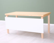 Lataa kuva Galleria-katseluun, Artek työpöytä 70 x 150 cm koivu / valkoinen