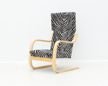 Lataa kuva Galleria-katseluun, Artek 401 nojatuoli zebra