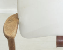 Lataa kuva Galleria-katseluun, Artek Domus tuoli valkoinen nahka