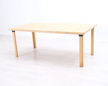 Lataa kuva Galleria-katseluun, Artek ruokapöytä holkkijaloilla