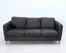 Lataa kuva Galleria-katseluun, Asko 3-istuttava kangassohva tummanharmaa