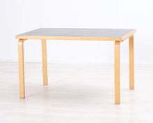 Lataa kuva Galleria-katseluun, Artek pöytä 120 x 70 cm musta