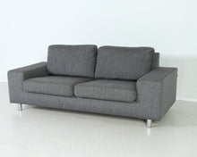 Lataa kuva Galleria-katseluun, Asko 2-istuttava kangassohva harmaa