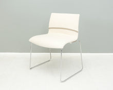 Lataa kuva Galleria-katseluun, B&B Italia Otto verhoiltu vaalea