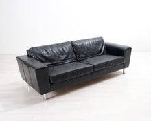 Lataa kuva Galleria-katseluun, 3-istuttava nahkasohva musta