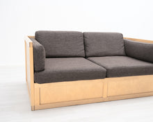 Lataa kuva Galleria-katseluun, Artek 557 Ben af Schulten 2-istuttava sohva ruskea
