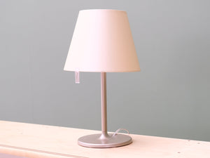 Artemide Melampo pöytävalaisin