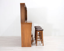 Lataa kuva Galleria-katseluun, Baaritiski ja baarijakkarat
