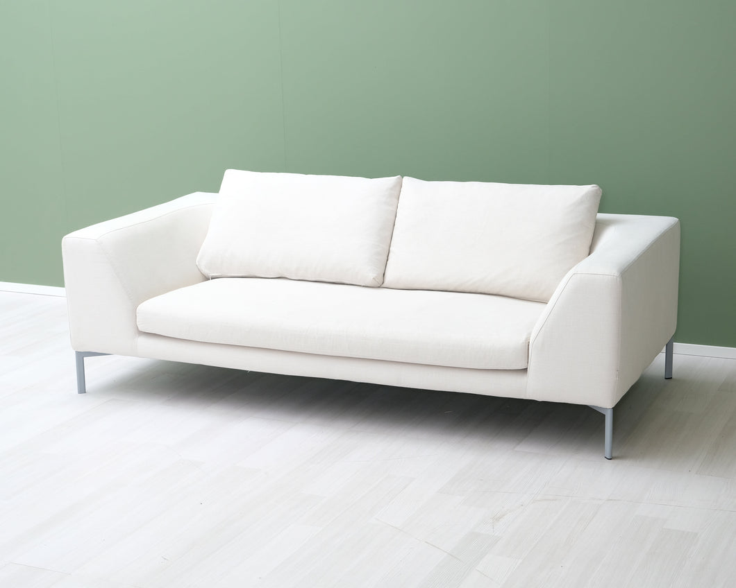 Adea Band 2-istuttava kangassohva valkoinen