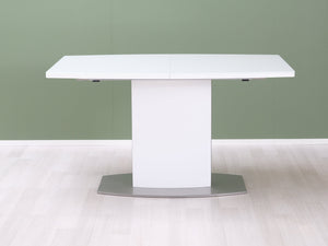 Boconcept jatkettava pöytä valkoinen
