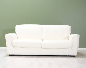 Natuzzi 2-istuttava nahkasohva valkoinen