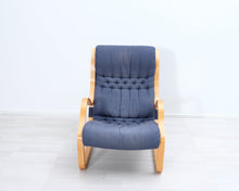 Lataa kuva Galleria-katseluun, Asko Koivutaru nojatuoli sininen
