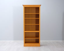 Lataa kuva Galleria-katseluun, Asko kirjahylly
