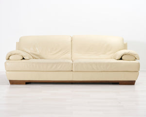 Natuzzi 3-istuttava nahkasohva kermanvalkoinen