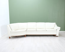 Lataa kuva Galleria-katseluun, BD Möbel 4-istuttava nahkasohva valkoinen
