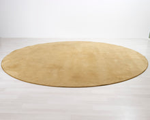 Lataa kuva Galleria-katseluun, Iso pyöreä matto ø 390 cm
