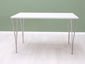 Fritz Hansen -ruokapöytä 120 x 80 cm