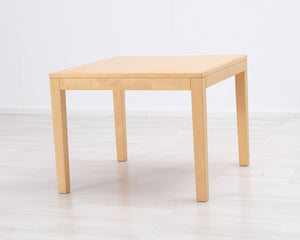 Sivupöytä 70 x 70 cm
