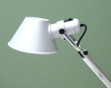 Lataa kuva Galleria-katseluun, Arteminde Tolomeo pöytävalaisin
