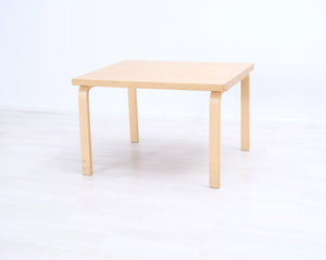 Artek sivupöytä 75 x 90 cm koivu